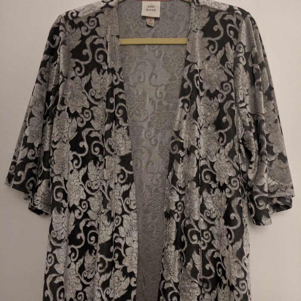 Knox Rose || Velvet Kimono